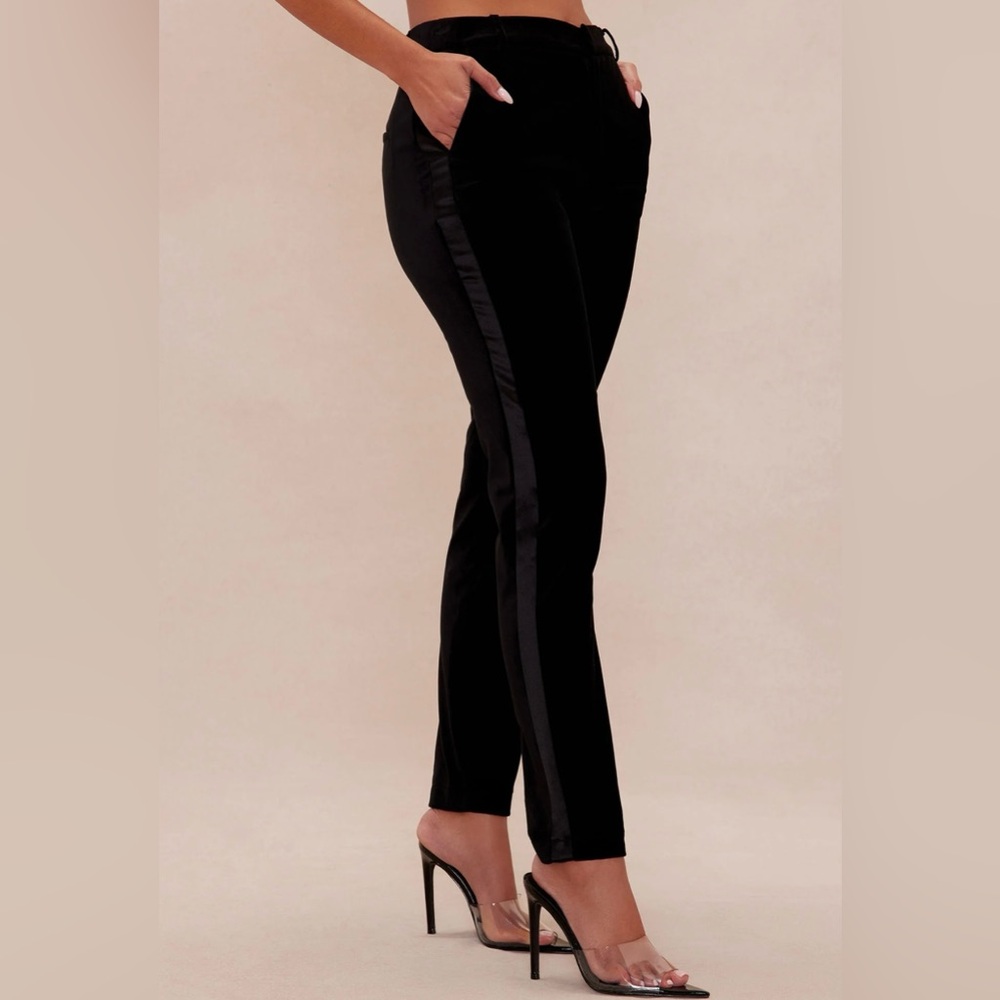 NWT NOVA LUXE VELVET STRAIGHT LEG TUXEDO PANT